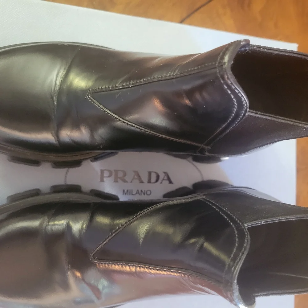 Prada Black Leather Chunky Lug-Sole Chelsea Ankle Boots - Picture 9 of 10